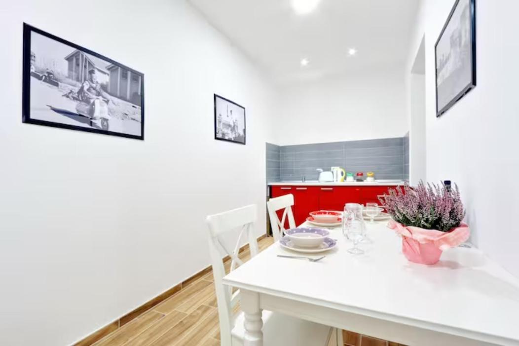 Restart Accommodations Aldobrandini E Sciarra ローマ エクステリア 写真
